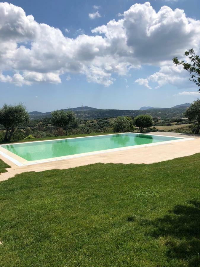 Villa Alba Esclusiva Villa Con Piscina A Sfioro E Vista Mozzafiato Sul Mare Cugnana Exterior foto